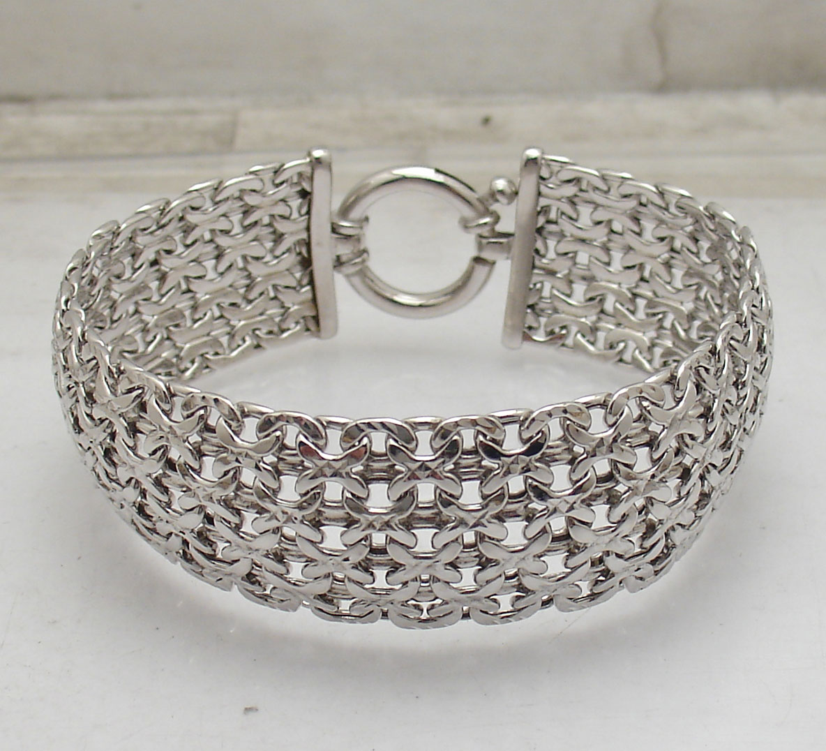 Diamond Cut Domed Oval Link Chain Bracelet Anti-Tarnish Real Diamond Cut Domed Oval Link Chain Bracelet Anti-Tarnish Real